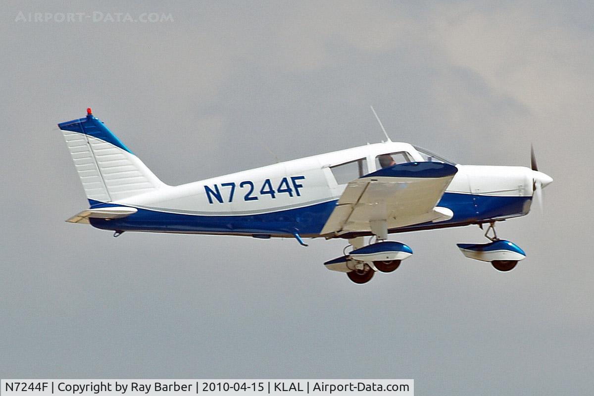 N7244F, 1968 Piper PA-28-140 Cherokee C/N 28-25160, Piper PA-28-140 Cherokee B [28-25160] Lakeland-Linder~N 15/04/2010