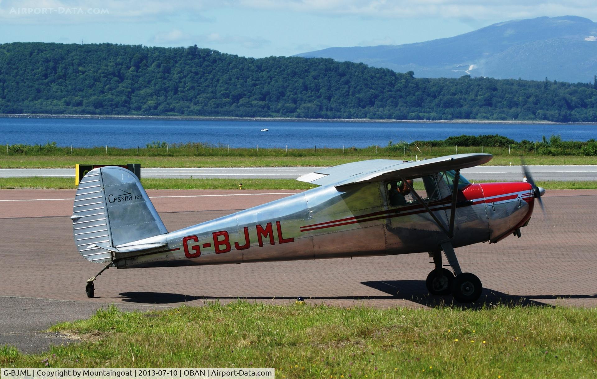 G-BJML, 1946 Cessna 120 C/N 10766, Arriving at airport building