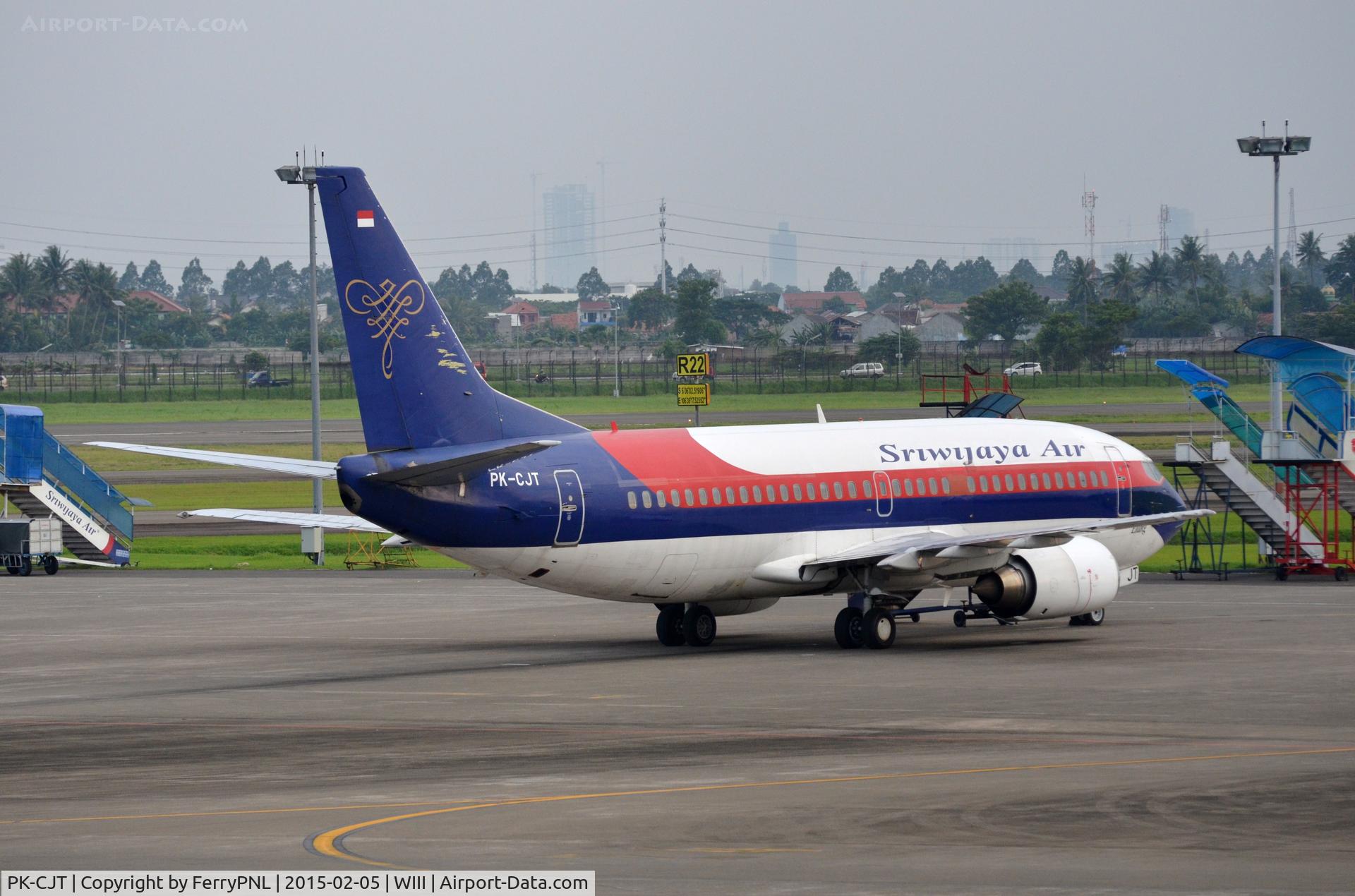 PK-CJT, 1990 Boeing 737-33A C/N 24791, Sriwijaya B733 parked at domestic side of CGK