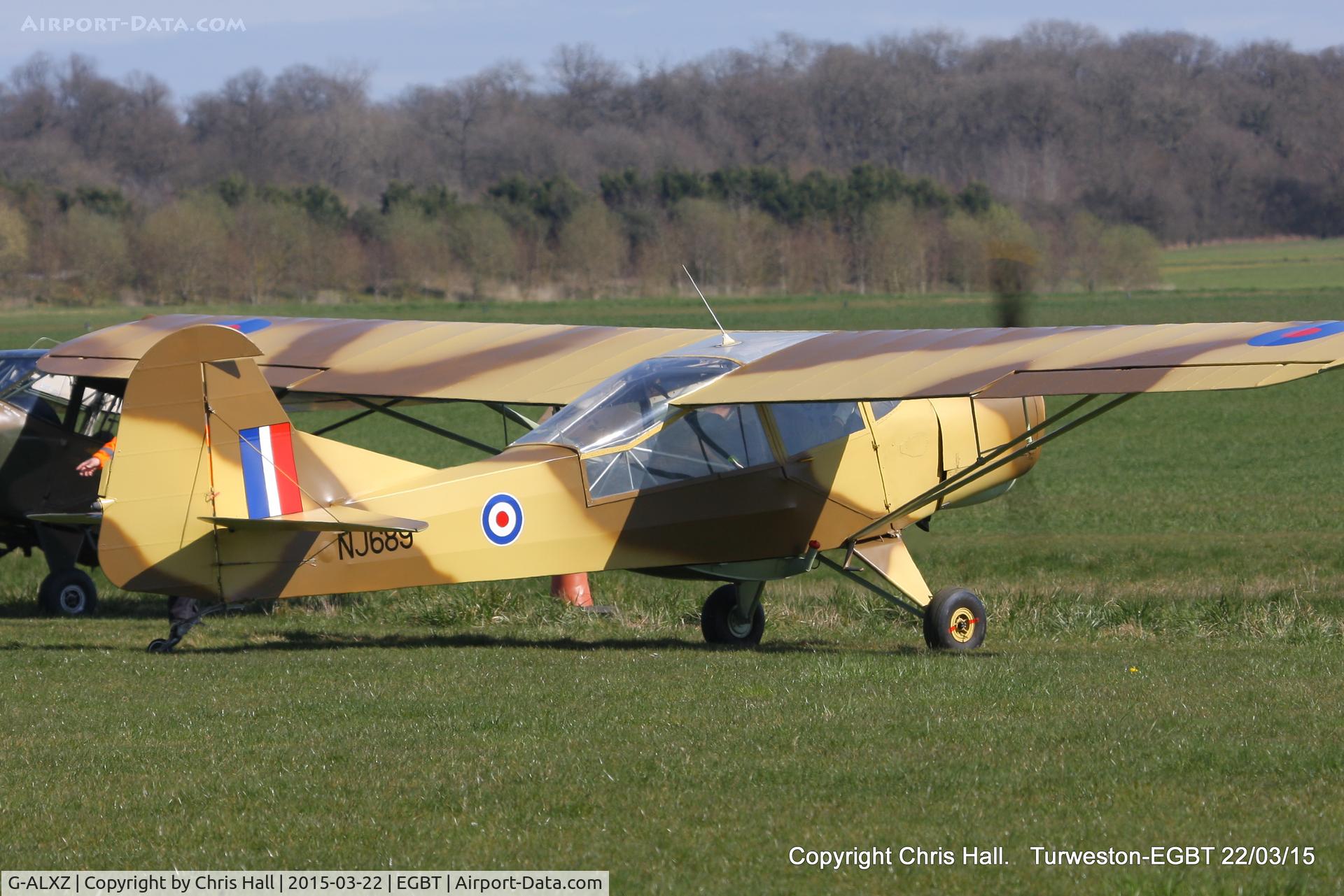G-ALXZ, 1944 Taylorcraft Auster Mk.5/150 C/N 1082, at the Vintage Aircraft Club spring rally