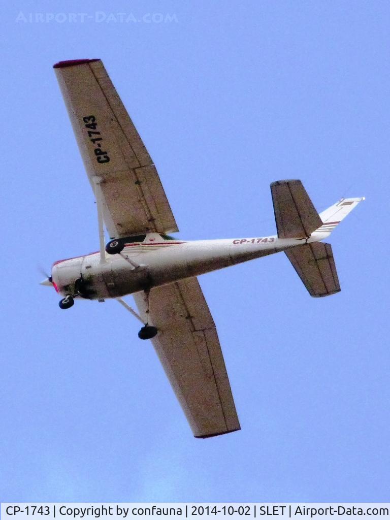 CP-1743, 1981 Cessna 152 C/N 15285145, Flying over Santa Cruz city
