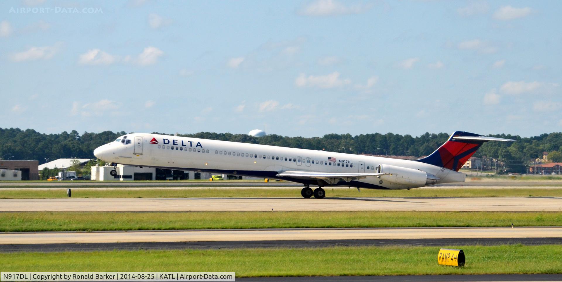 N917DL, 1988 McDonnell Douglas MD-88 C/N 49573, Takeoff Atlanta