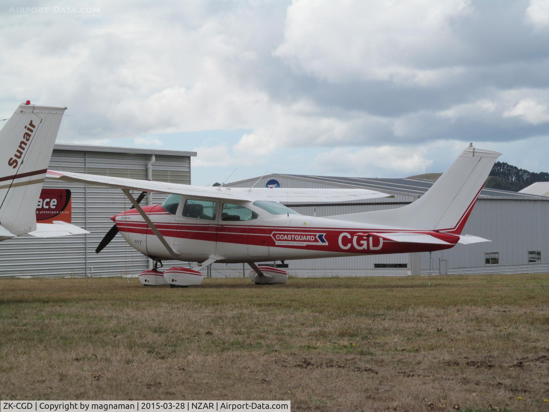 ZK-CGD, Piper PA-28-151 C/N 28-7715223, Not a PA28 but Cessna 182P c/n 63940. Northland Coast Guard. Nice change from locally based ZK-SAR.