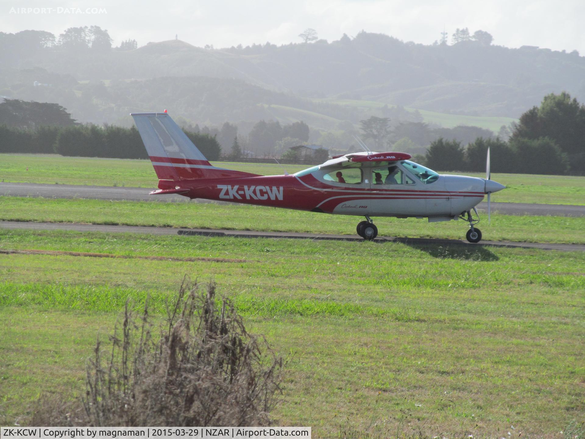 ZK-KCW, Cessna 177RG Cardinal C/N 177RG0413, better view as taxying out for departure