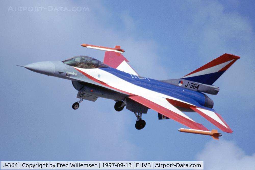 J-364, 1986 Fokker F-16A Fighting Falcon C/N 6D-121, DISPLAY CLRS