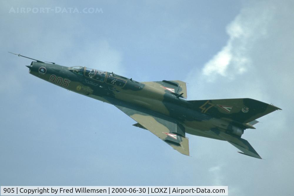 905, Mikoyan-Gurevich MiG-21UM C/N 516999505, 47HRE