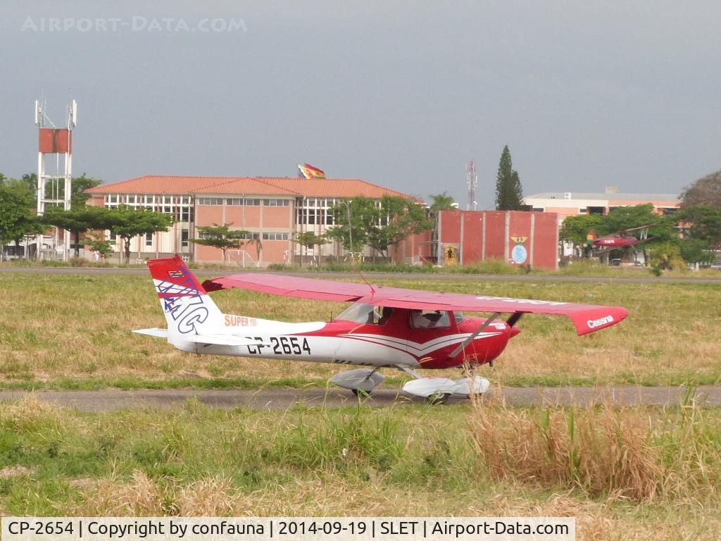 CP-2654, 1968 Cessna 150J C/N 15069914, Taxiing to runway