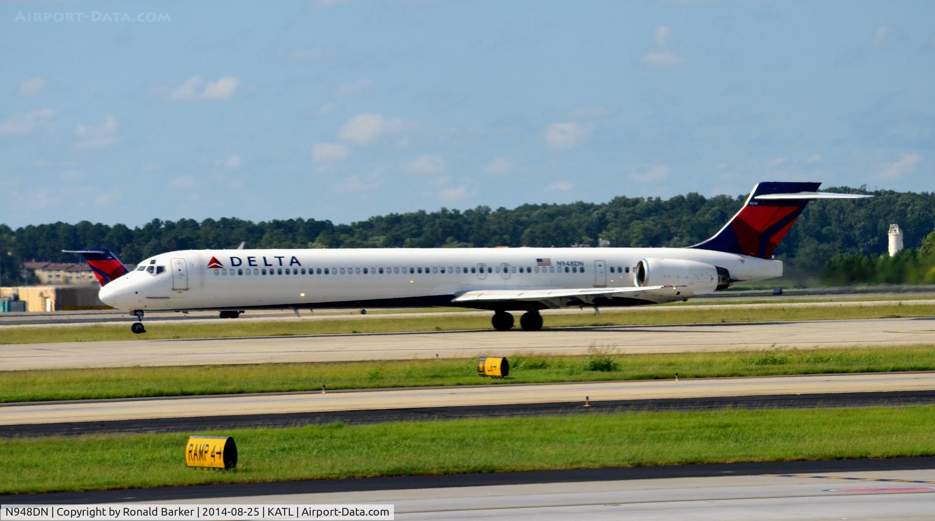 N948DN, 1996 McDonnell Douglas MD-90-30 C/N 53357, Takeoff Atlanta