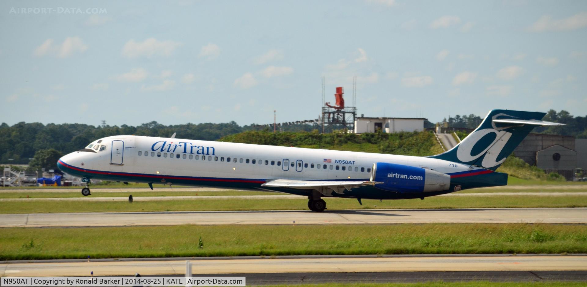 N950AT, 2000 Boeing 717-200 C/N 55012, Takeoff Atlanta