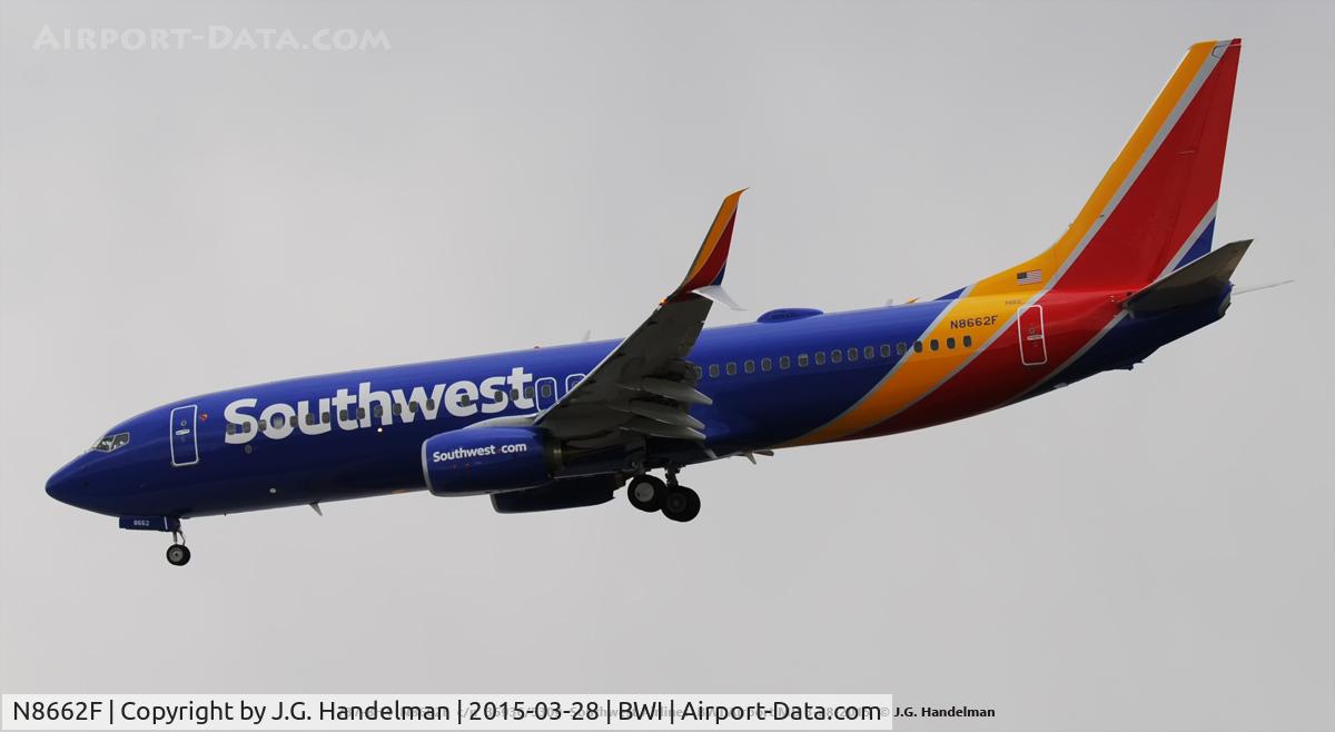 N8662F, 2015 Boeing 737-8H4 C/N 36936, On final to 33L.