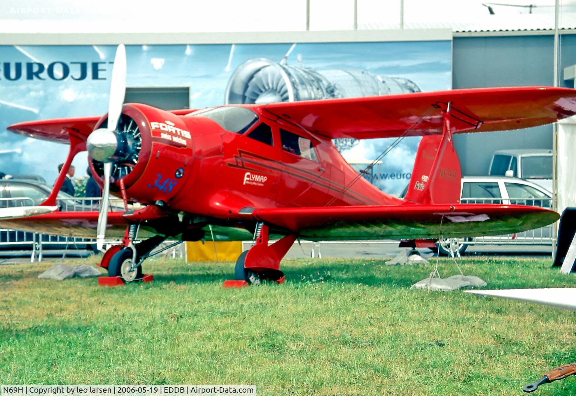 N69H, 1943 Beech D17S Staggerwing C/N 4896, Berlin Air Show 19.5.06