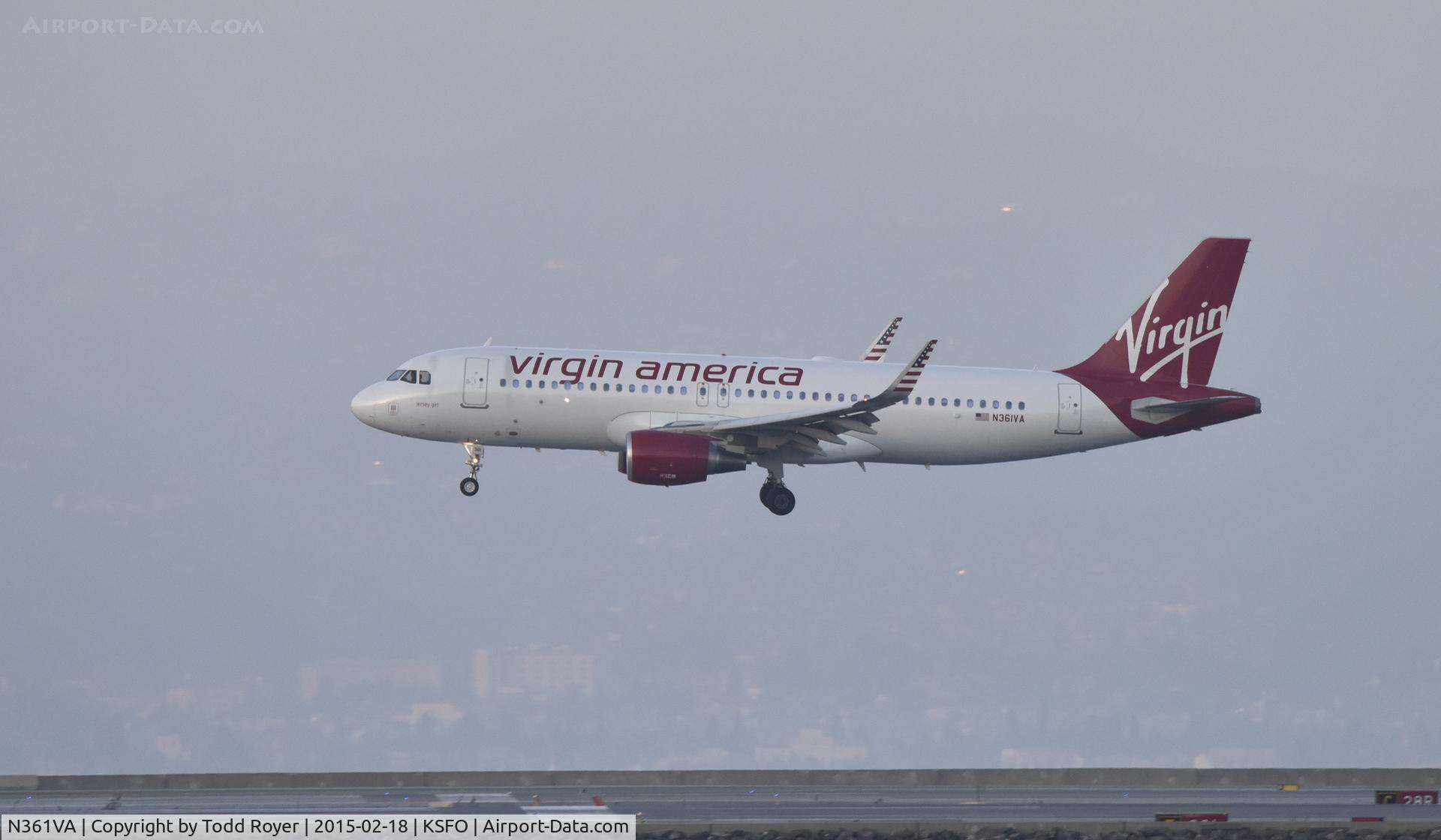 N361VA, 2013 Airbus A320-214 C/N 5515, Landing at SFO