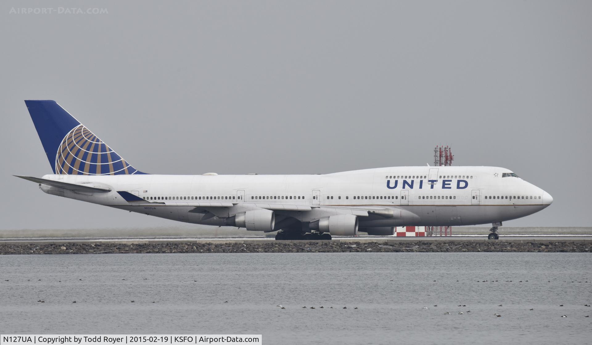 N127UA, 1999 Boeing 747-422 C/N 28813, Taxiing for departure at SFO