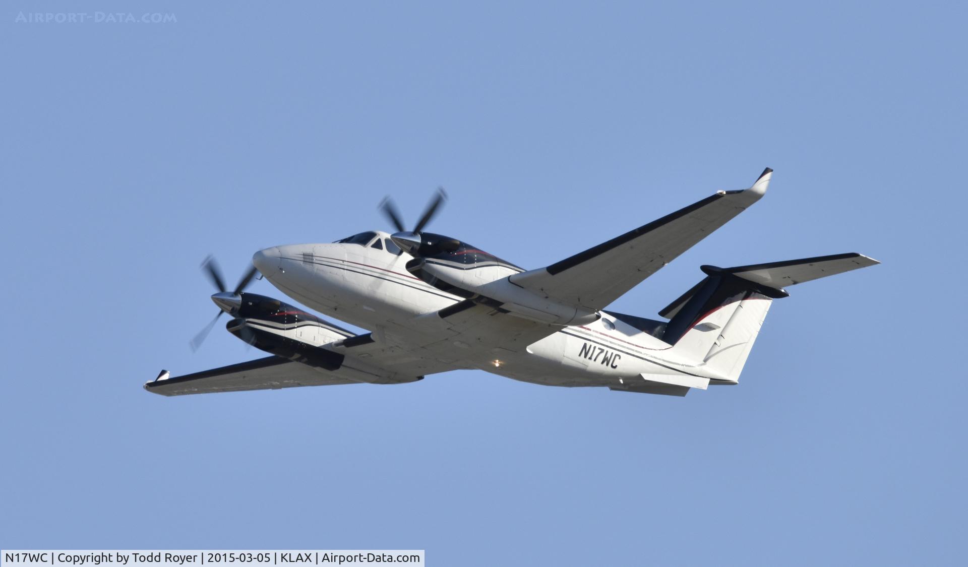 N17WC, 1997 Raytheon Aircraft Company B300 C/N FL-168, Departing LAX on 25R