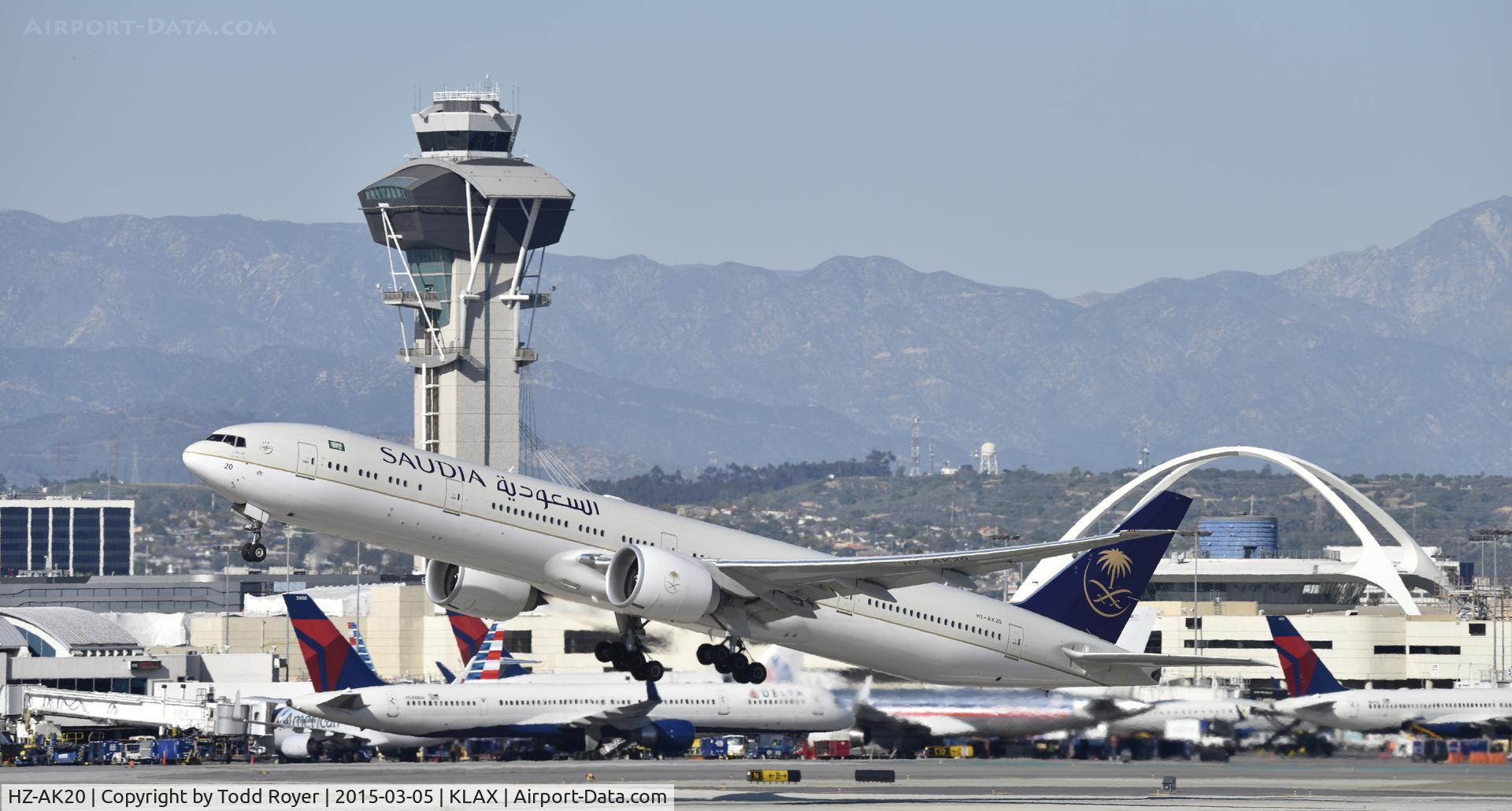 HZ-AK20, 2013 Boeing 777-368/ER C/N 41058, Departing LAX on 25R