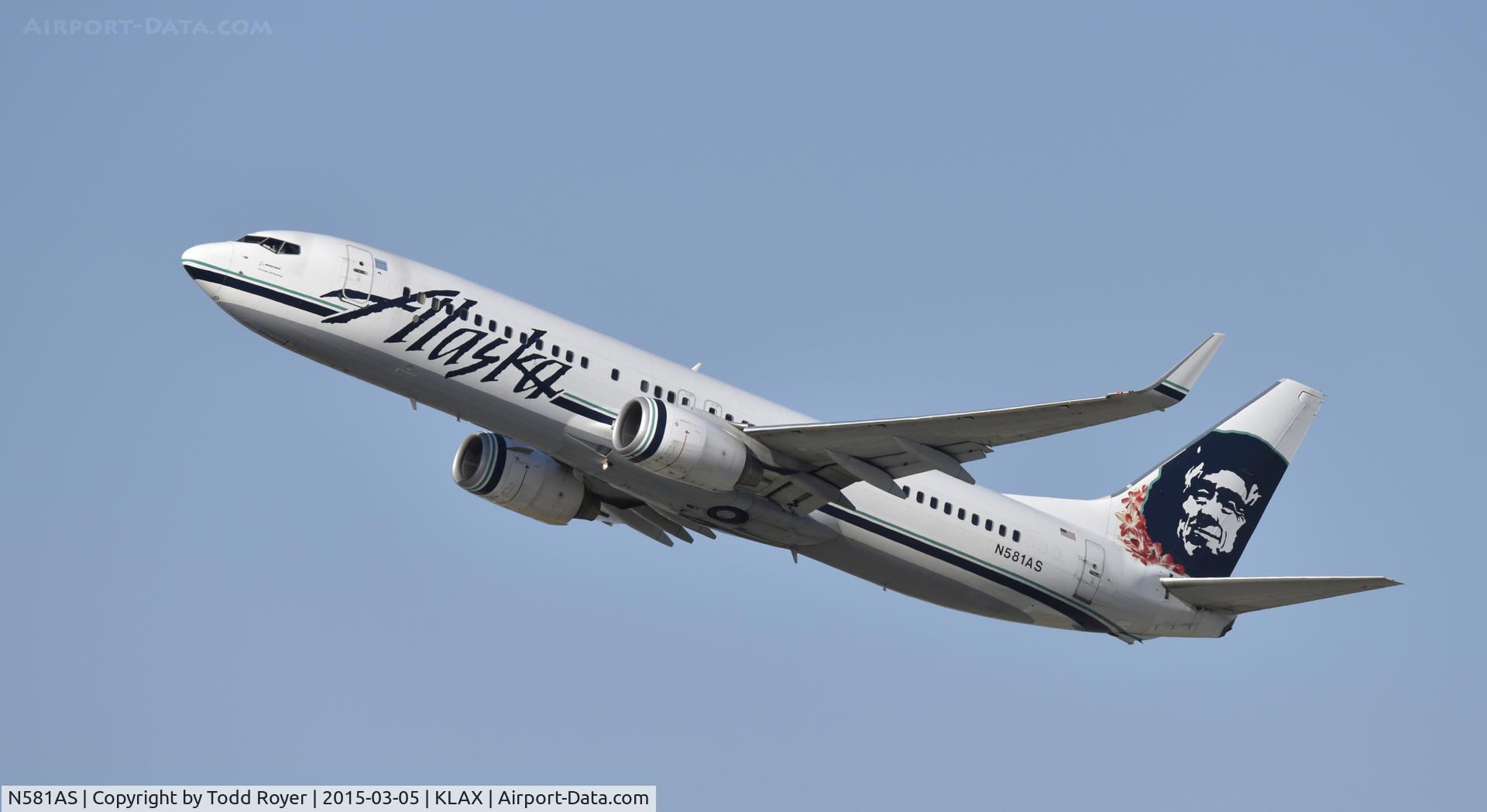 N581AS, 2007 Boeing 737-890 C/N 35188, Departing LAX on 25R