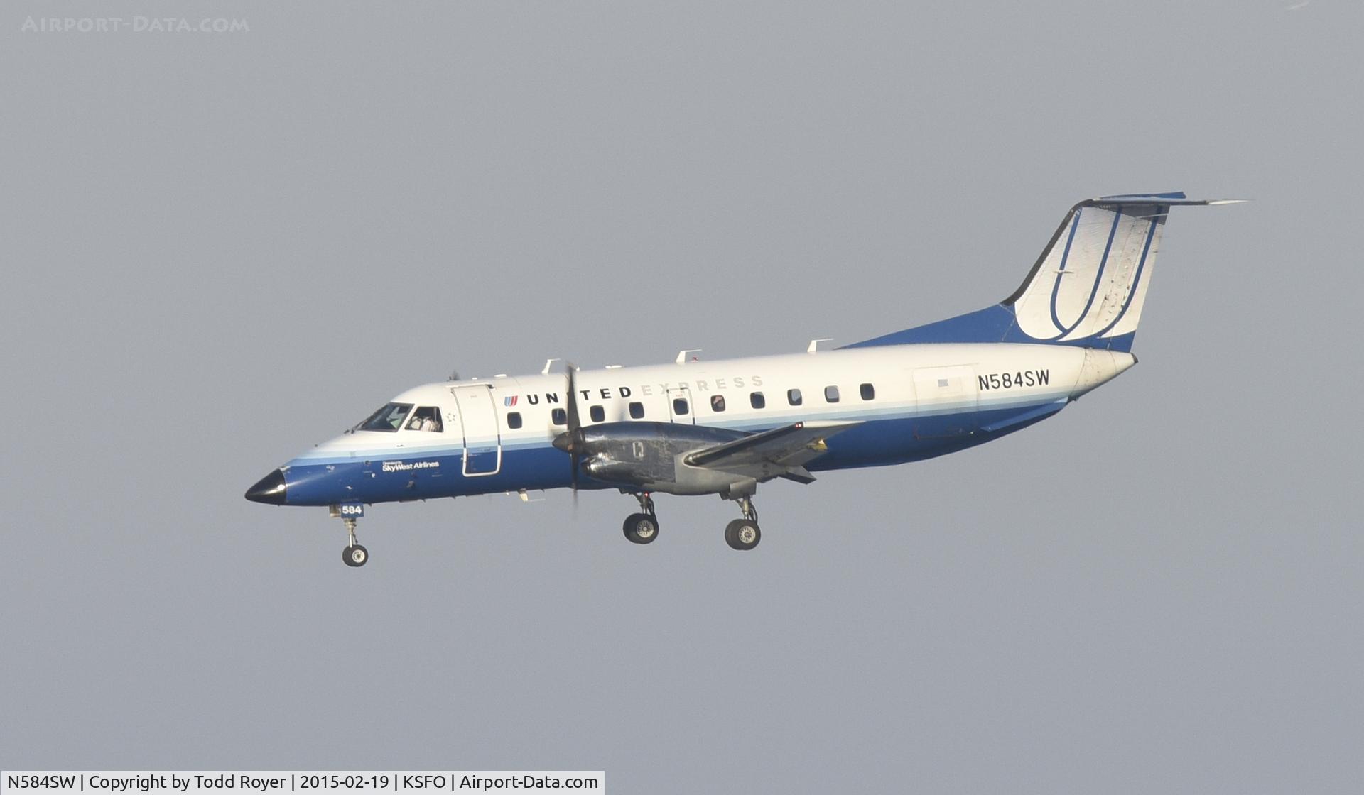 N584SW, 1999 Embraer EMB-120ER Brasilia C/N 120352, Landing at SFO
