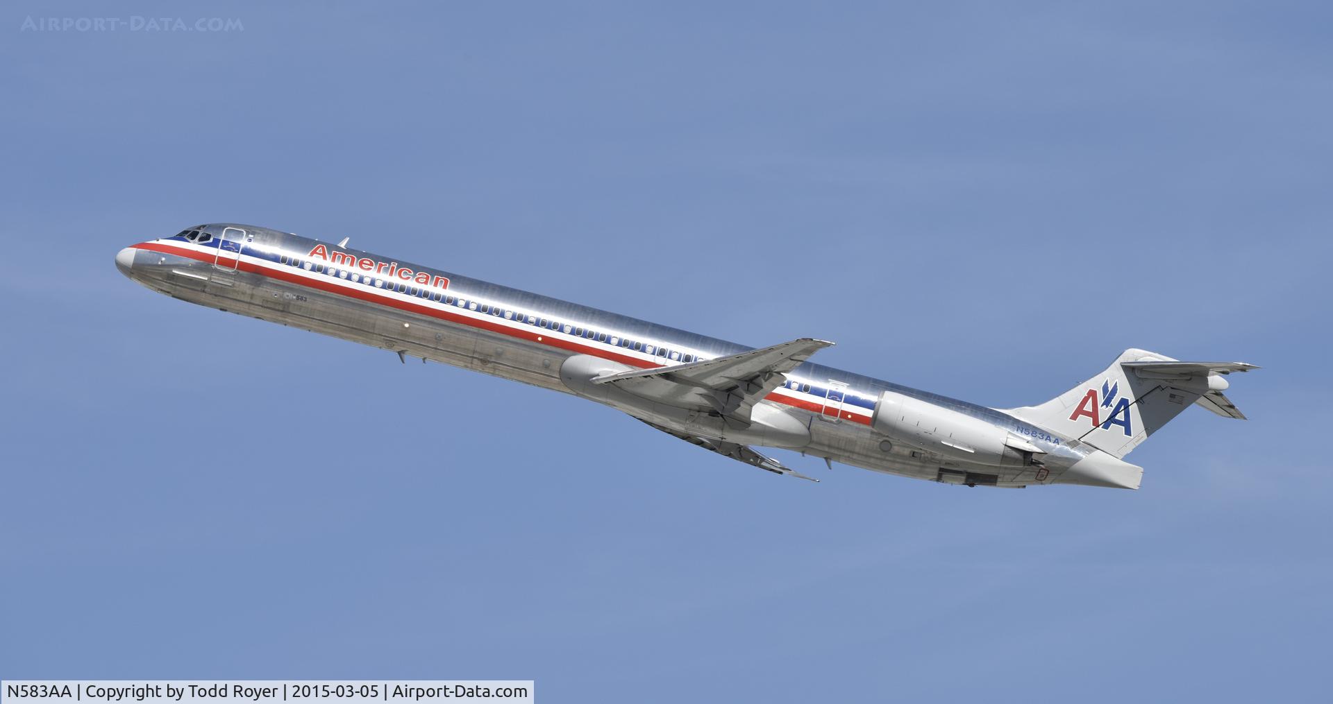 N583AA, 1991 McDonnell Douglas MD-82 (DC-9-82) C/N 53160, Departing LAX on 25R