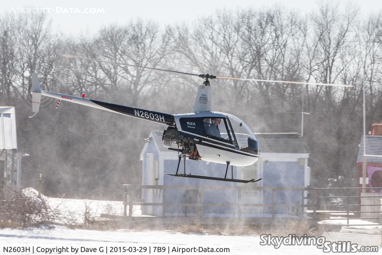 N2603H, 1987 Robinson R22 Mariner C/N 691M, Kicking up fresh snow at Ellington, CT