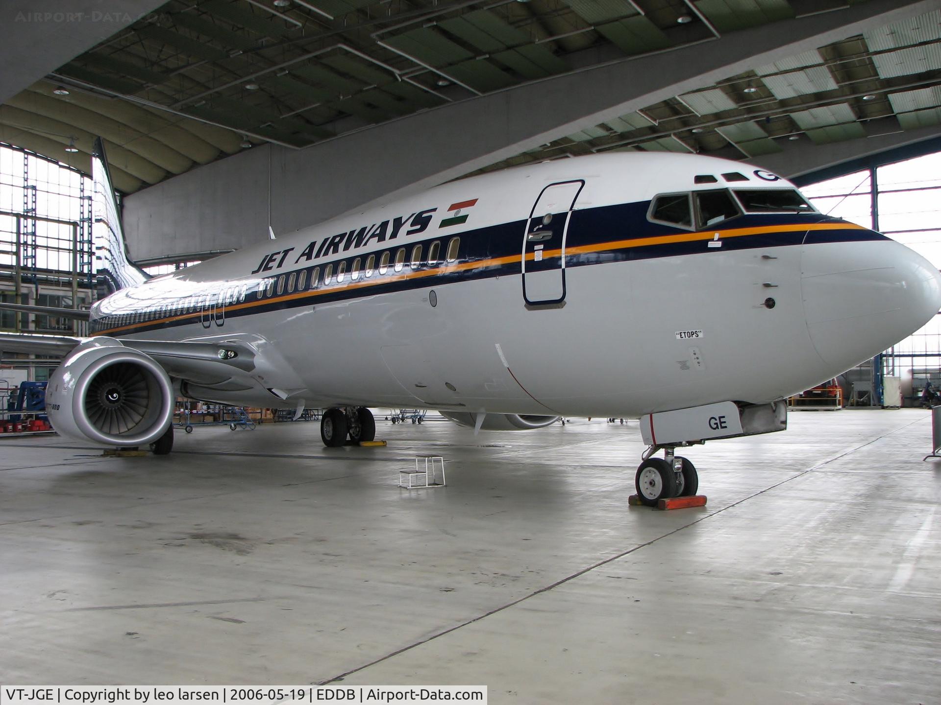 VT-JGE, 2004 Boeing 737-83N C/N 32663, Berlin Lufthansa Technique 19.5.06