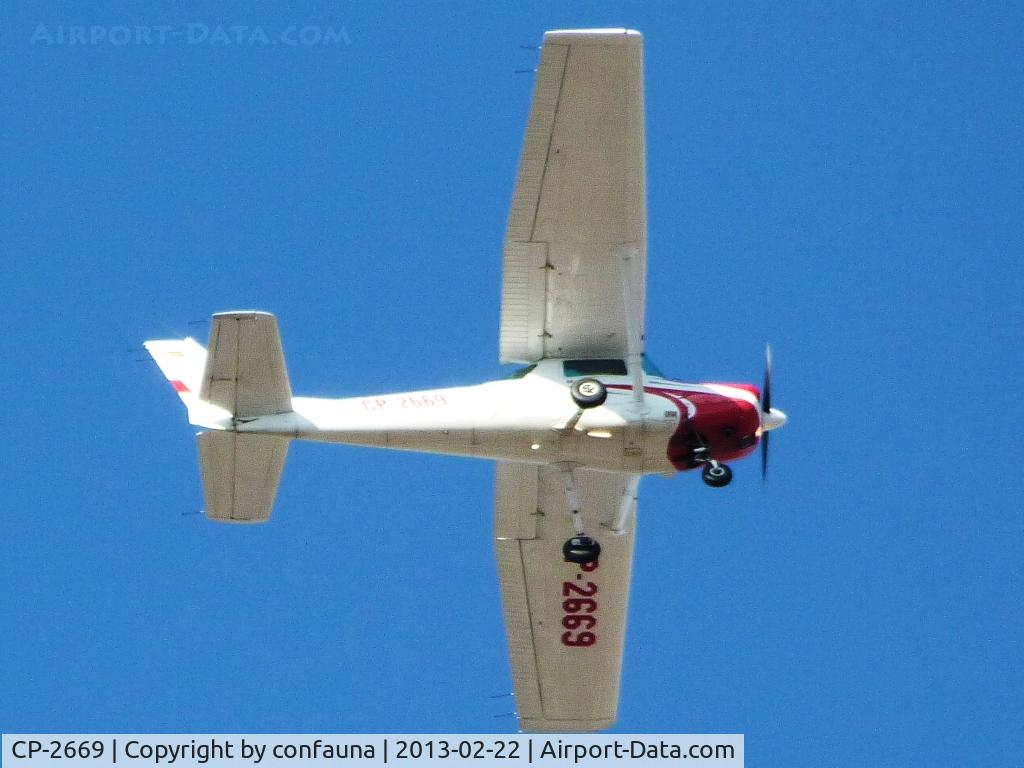 CP-2669, 1981 Cessna 152 C/N 15284838, Over Santa Cruz city