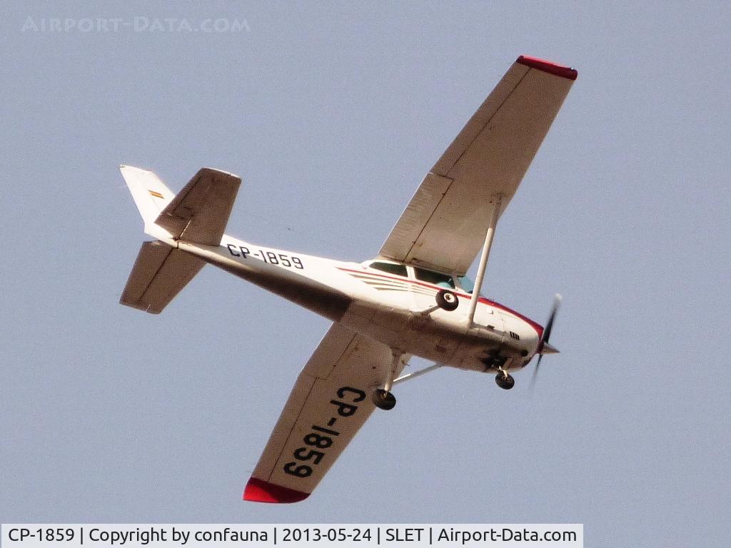 CP-1859, 1983 Cessna 172N C/N 17269469, Over Santa Cruz city