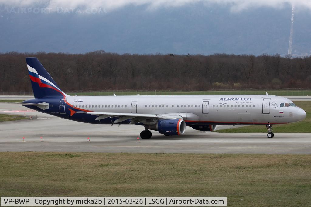 VP-BWP, 2004 Airbus A321-211 C/N 2342, Taxiing