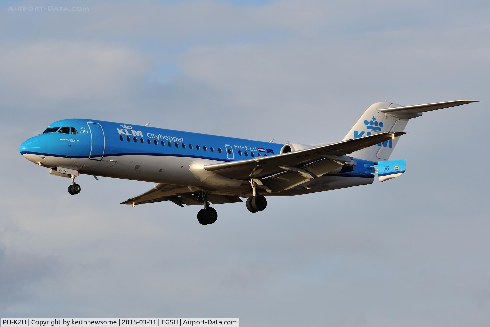 PH-KZU, 1995 Fokker 70 (F-28-0070) C/N 11543, Dolphin colour scheme.