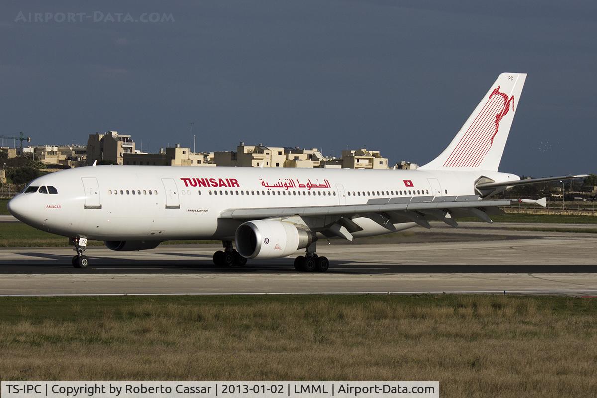 TS-IPC, 1988 Airbus A300B4-605R C/N 505, Runway 31
