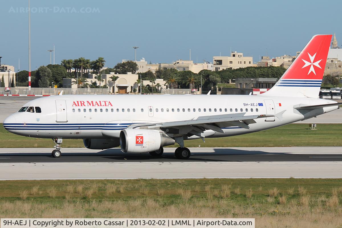 9H-AEJ, 2004 Airbus A319-112 C/N 2186, Runway 31