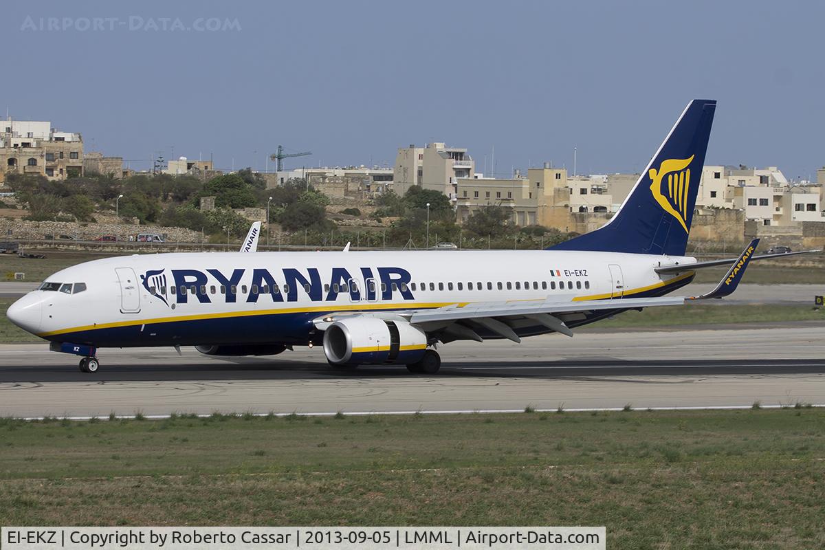 EI-EKZ, 2010 Boeing 737-8AS C/N 38508, Runway 31