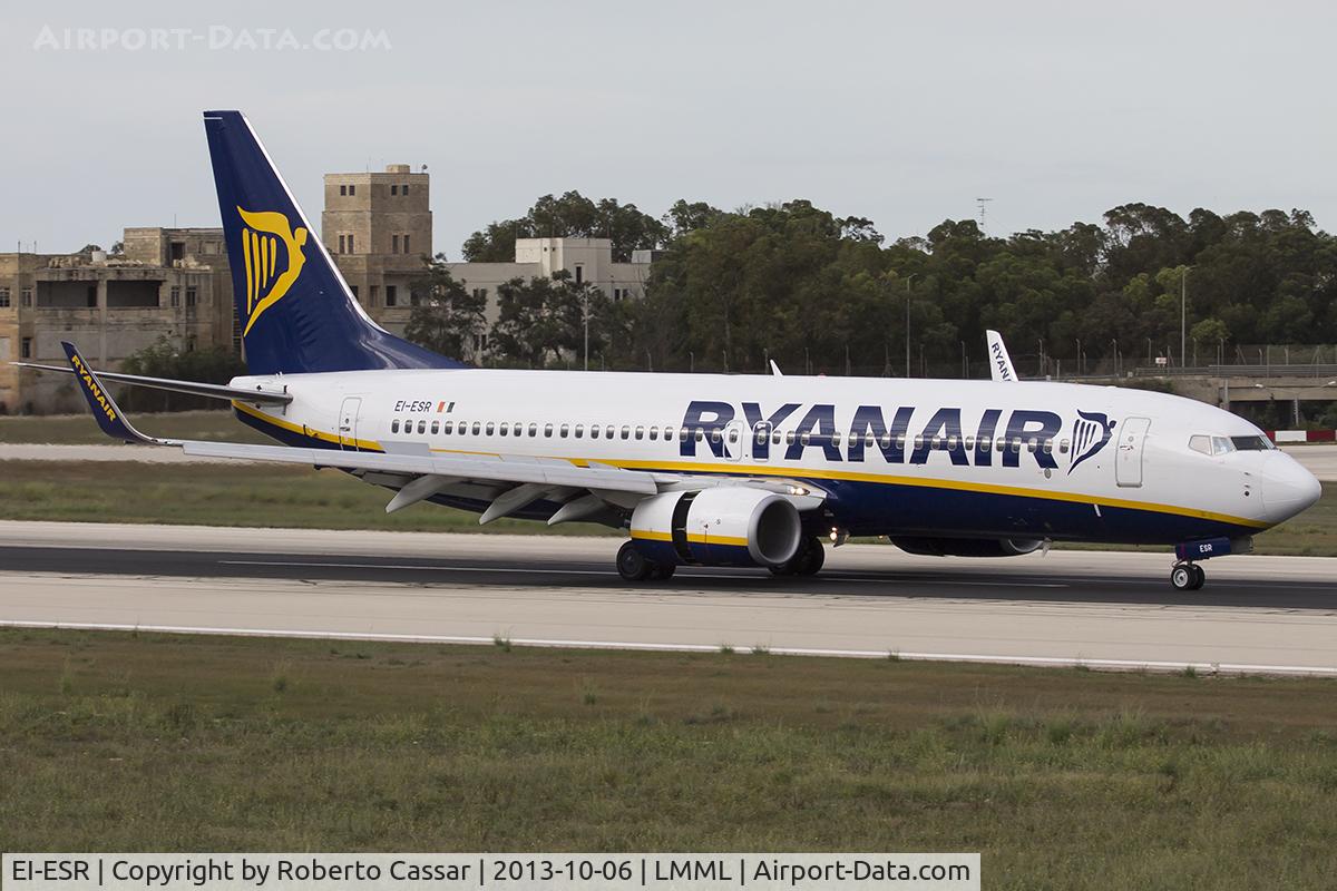 EI-ESR, 2011 Boeing 737-8AS C/N 34995, Runway 13