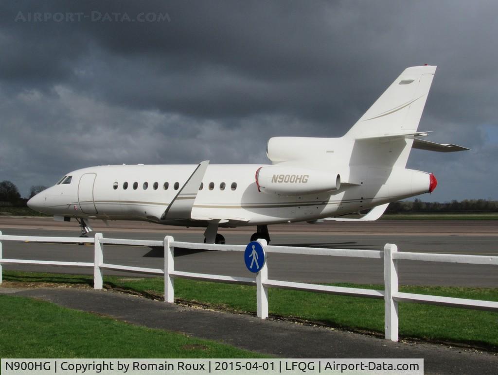 N900HG, 1995 Dassault Falcon 900EX C/N 001, Parked