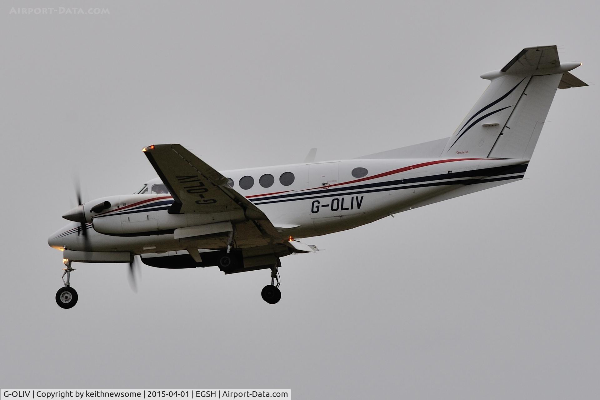 G-OLIV, 2003 Raytheon B200 King Air C/N BB-1835, Evening arrival.