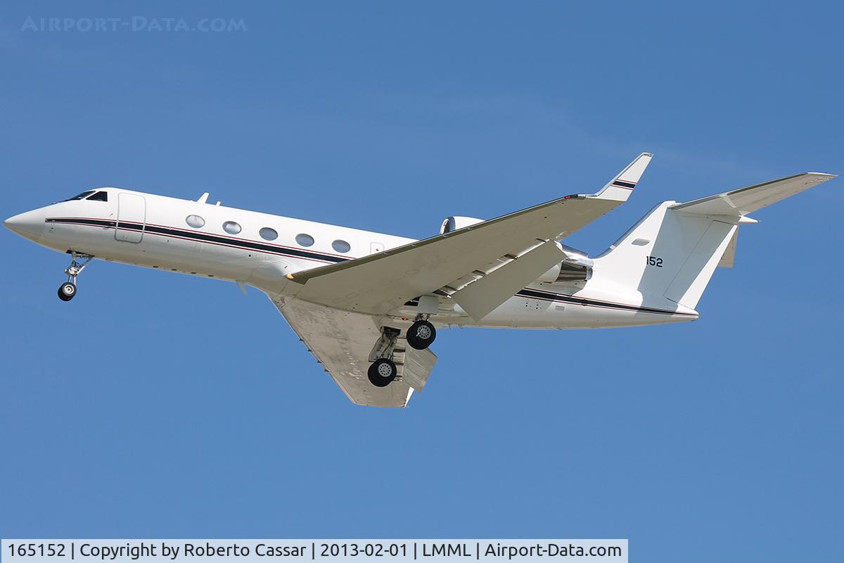 165152, 1992 Gulfstream Aerospace C-20G (Gulfstream IV) C/N 1201, Low pass Runway 31