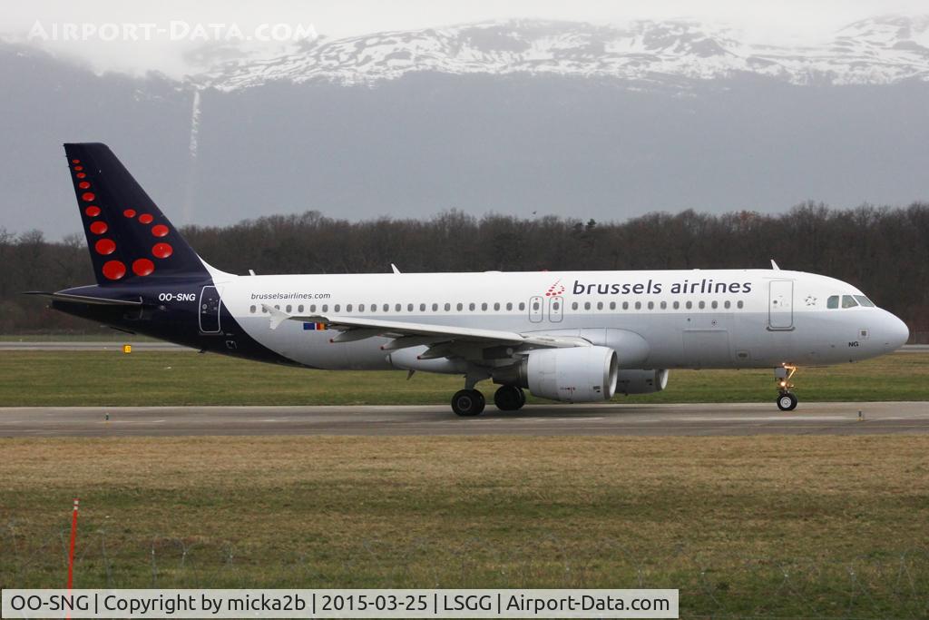 OO-SNG, 2002 Airbus A320-214 C/N 1885, Taxiing