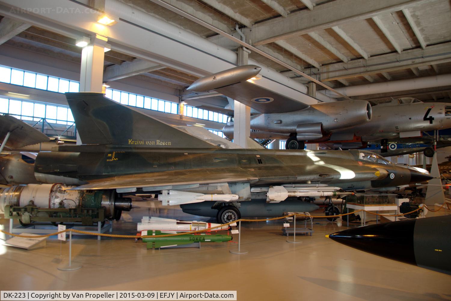 DK-223, Saab J-35XS Draken C/N 35-1312, Saab 35XS Draken fighter of the Finnish Air Force on display in the Aviation Museum of Central Finland at Tikkakoski.