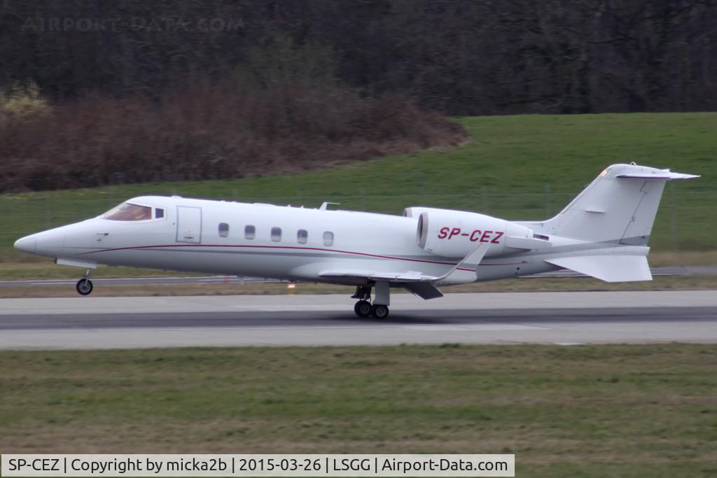 SP-CEZ, 2008 Learjet 60XR C/N 60-342, Landing