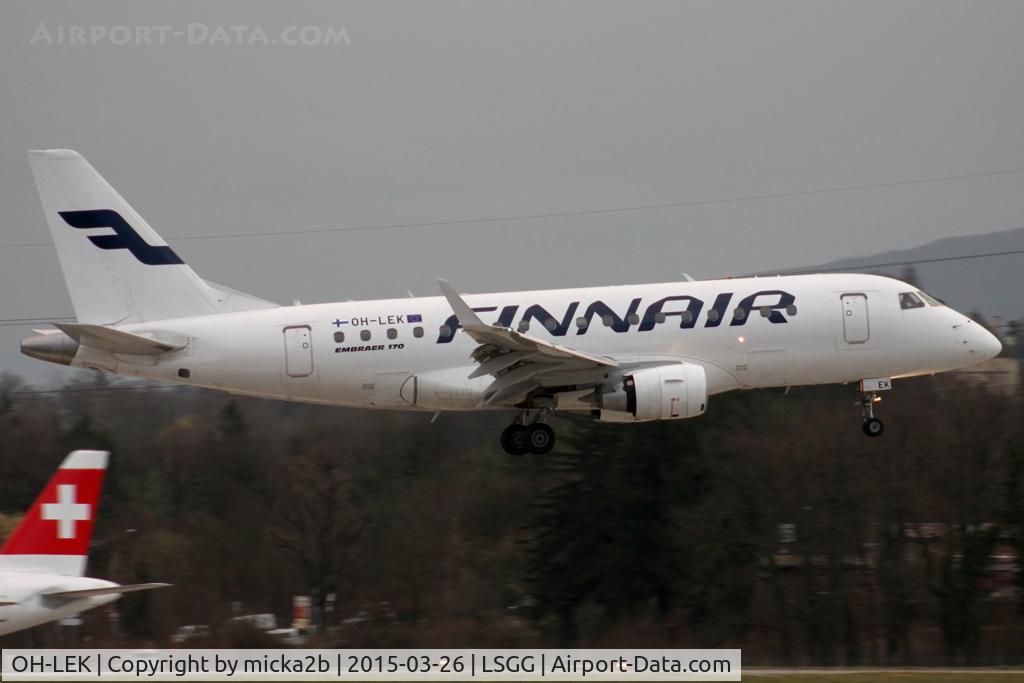OH-LEK, 2006 Embraer 170ST (ERJ-170-100ST) C/N 17000127, Landing