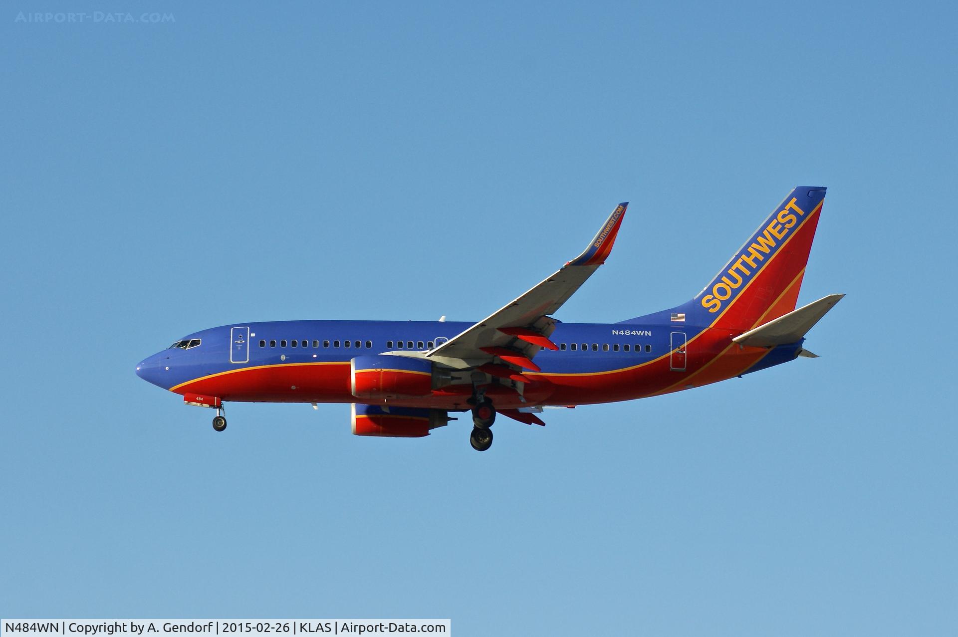 N484WN, 2004 Boeing 737-7H4 C/N 33841, Southwest Airlines, is here landing at Las Vegas Int'l(KLAS)