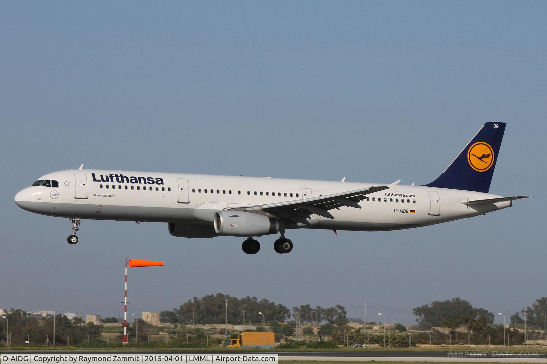 D-AIDG, 2011 Airbus A321-231 C/N 4672, A321 D-AIDG Lufthansa