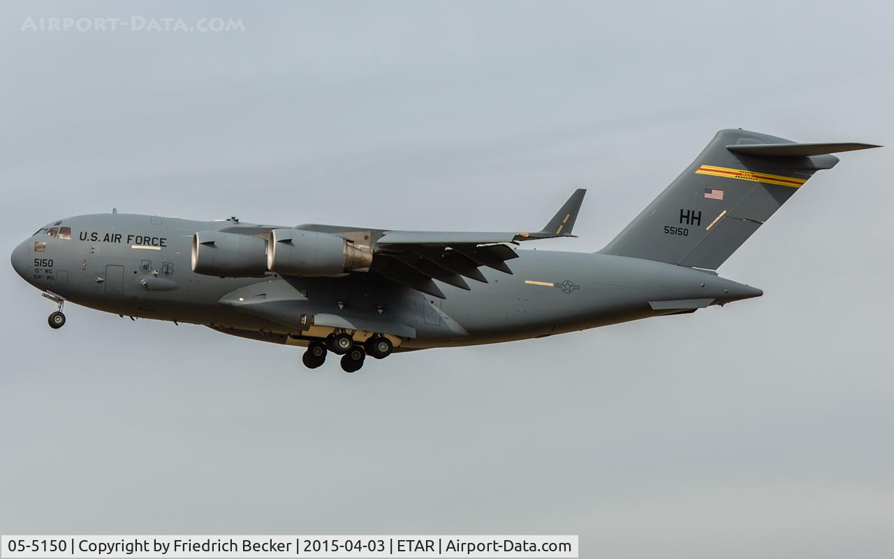 05-5150, 2005 Boeing C-17A Globemaster III C/N P-150, on final RW26