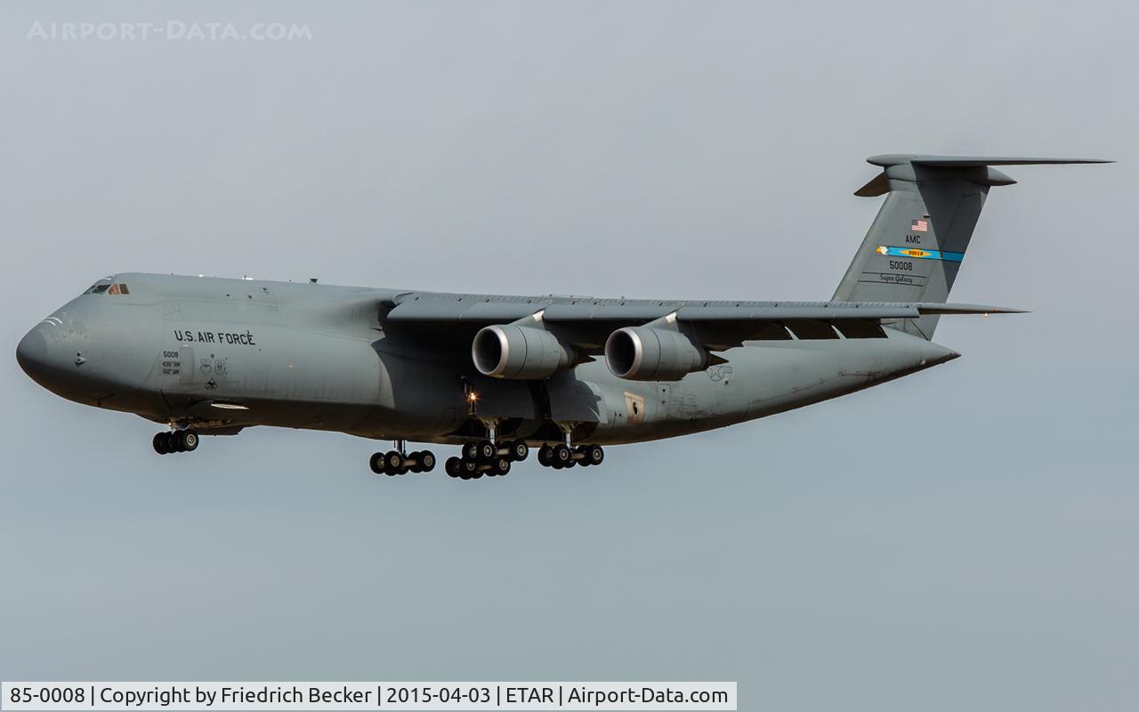 85-0008, 1986 Lockheed C-5B Galaxy C/N 500-0094, on final RW26