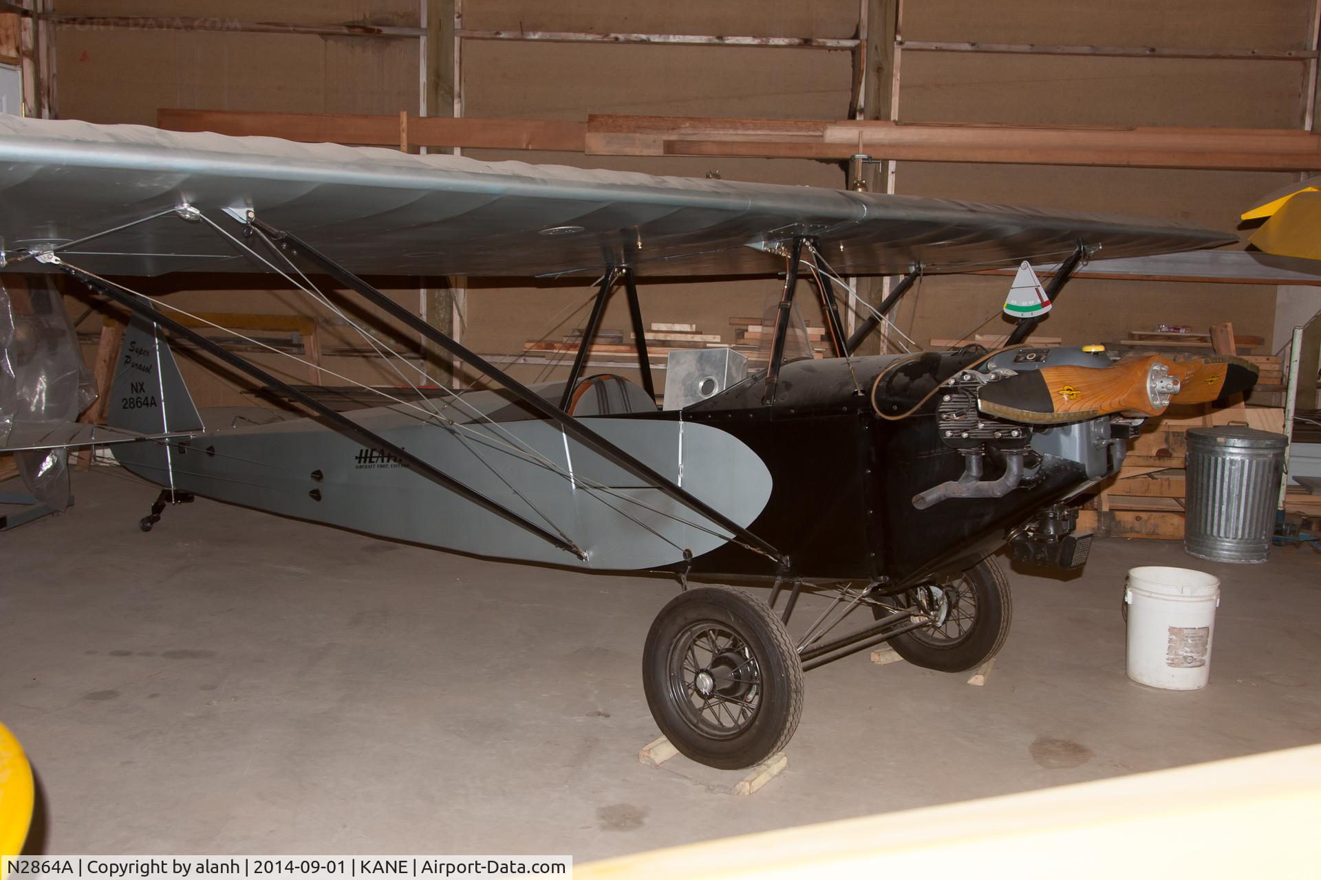 N2864A, 1994 Heath LNA-40 Super Parasol C/N 1928-3, Tucked away in a hangar
