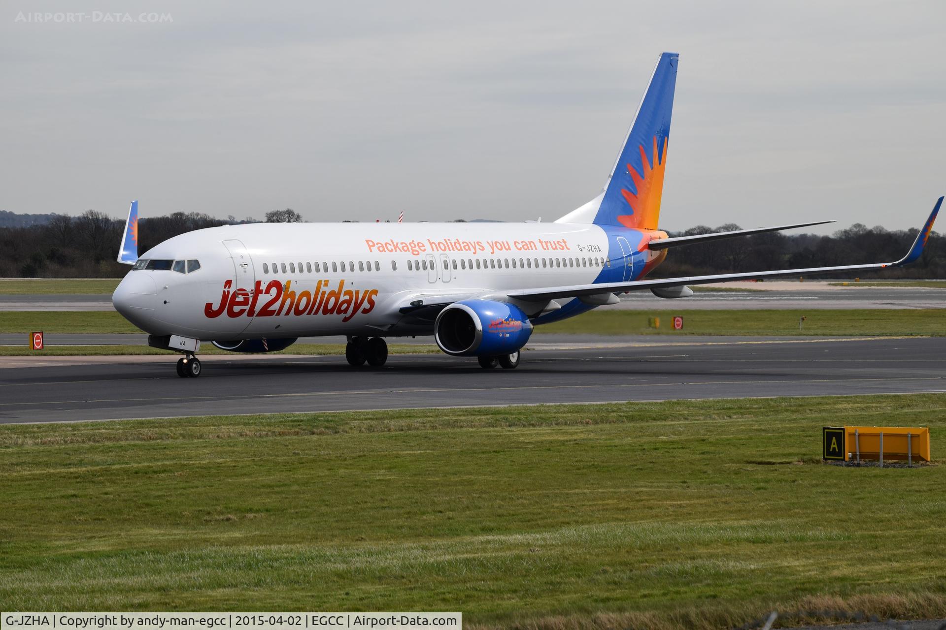 G-JZHA, 2001 Boeing 737-8K5 C/N 30417, taxing down to its stand from depting the runway

photo taken from the AVP