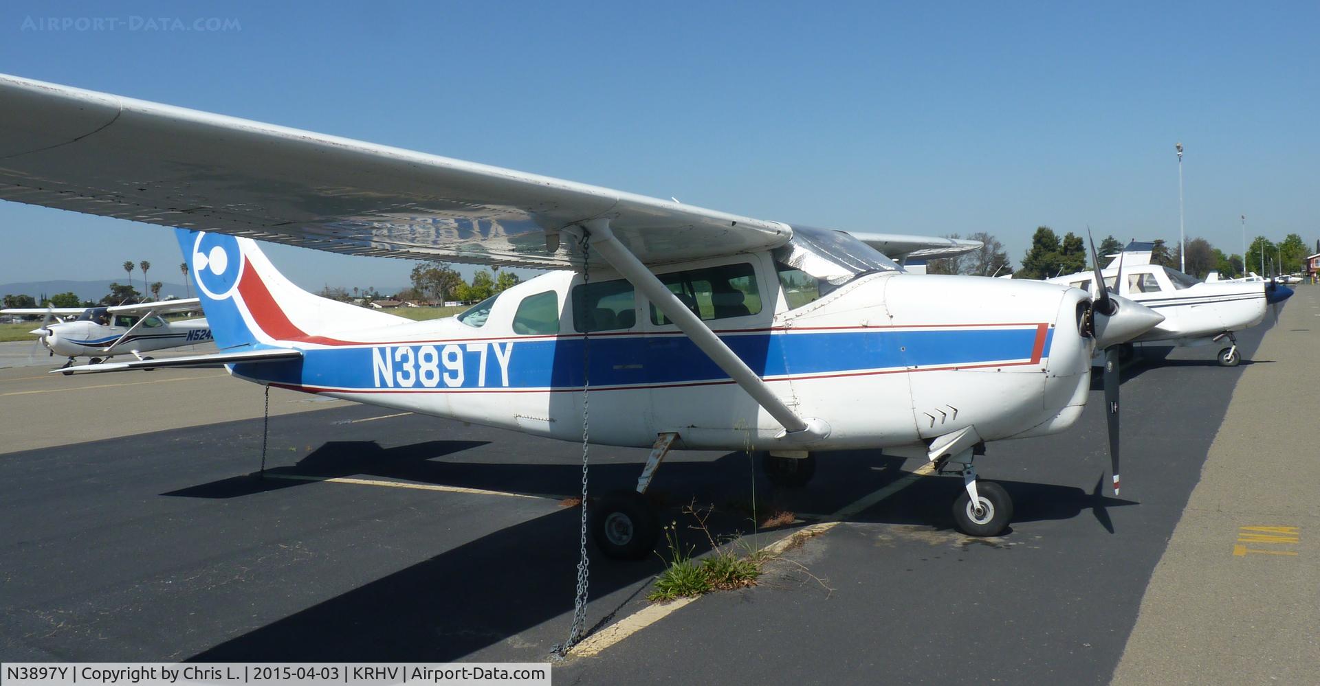 N3897Y, 1964 Cessna 210D Centurion C/N 21058397, A local 1964 Cessna 210D sitting on the ramp at Reid Hillview Airport, San Jose, CA.