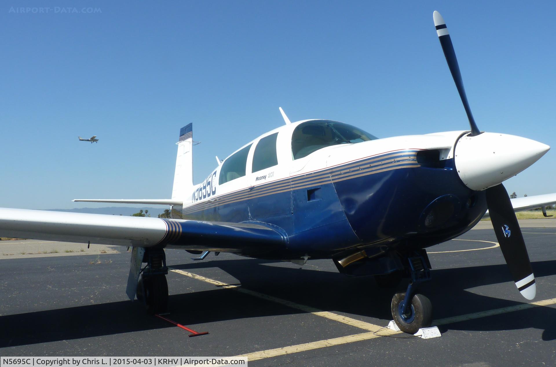 N5695C, 1983 Mooney M20J 201 C/N 24-1410, A transient 1983 Mooney M20J sitting on the ramp at Nice Air.