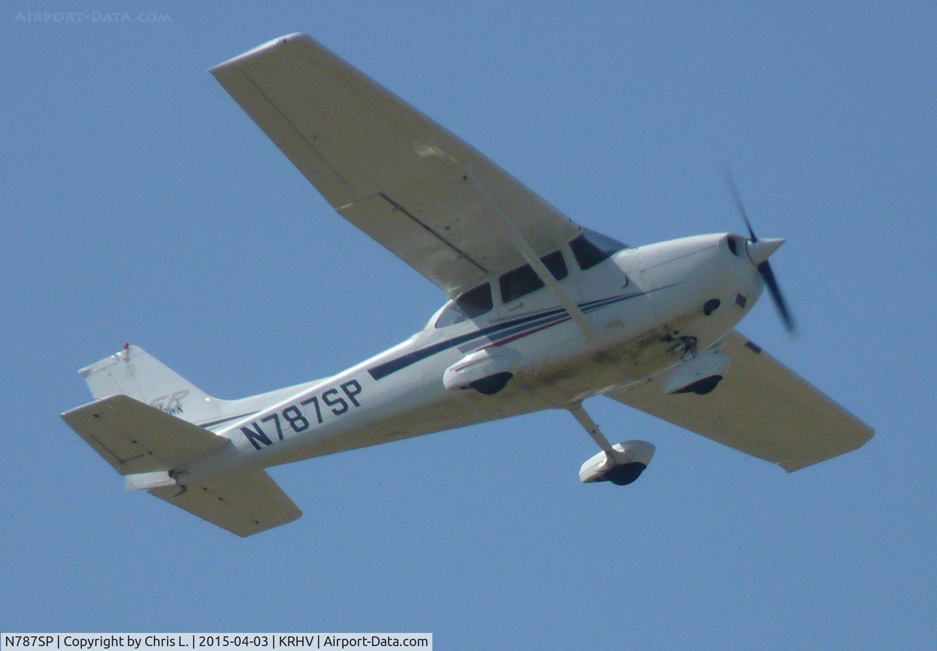 N787SP, 2001 Cessna 172S C/N 172S8714, A local 201 Cessna 172S taking off on runway 31R.