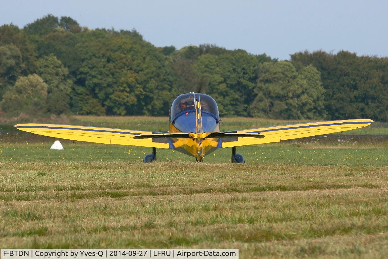 F-BTDN, Mudry CAP-10B C/N 30, Mudry CAP-10B, Holding point, Morlaix-Ploujean airport (LFRU-MXN) air show in september 2014