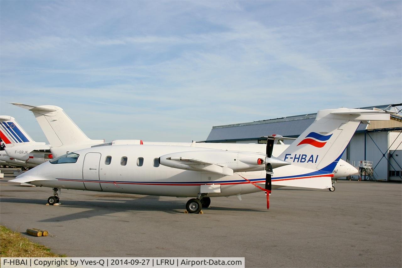 F-HBAI, 2006 Piaggio P-180 Avanti C/N 1110, Piaggio P-180 Avanti, Brit-Air maintenance parking area, Morlaix-Ploujean airport (LFRU-MXN)